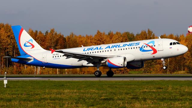 VQ-BCI:Airbus A320-200:Уральские авиалинии